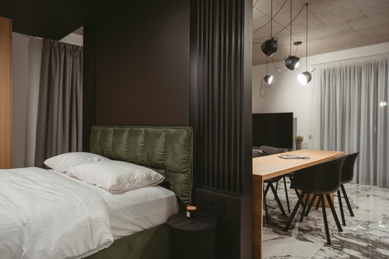 26Bricks Luxury Suites Oradea Exterior foto